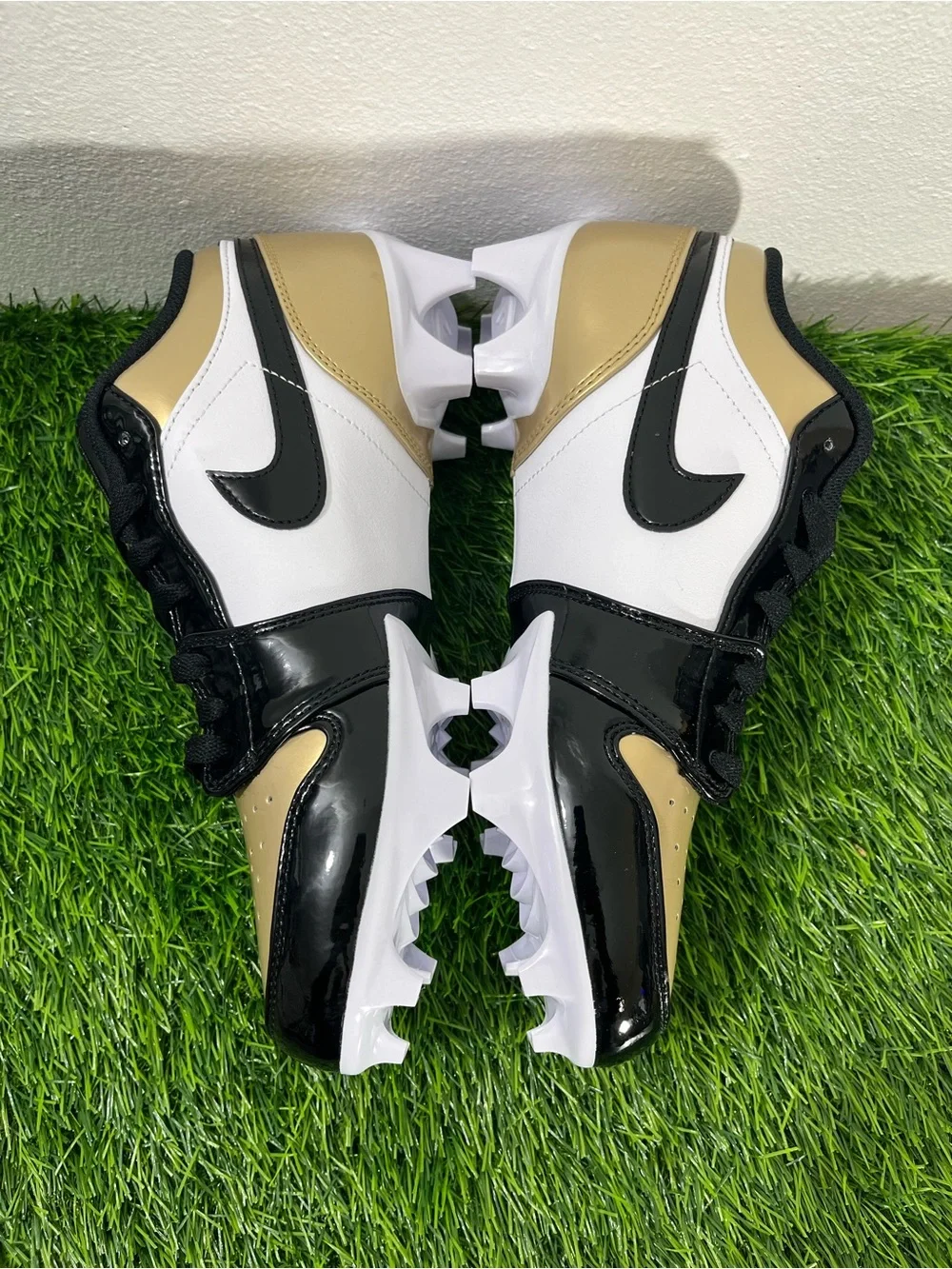 Nike Air Jordan 1 Low TD Football Cleats Men's Size 9 Gold Black FJ6245-701